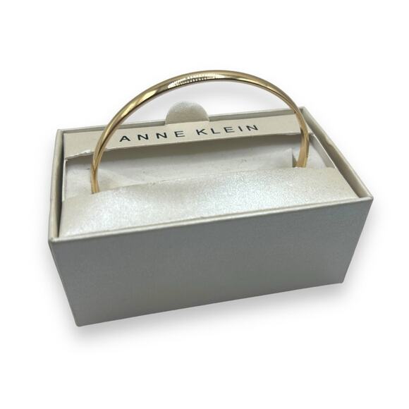 NEW Macy's Gold Minimalist Bangle Bracelet Slip On Layering Classic Yellow - Picture 3 of 8